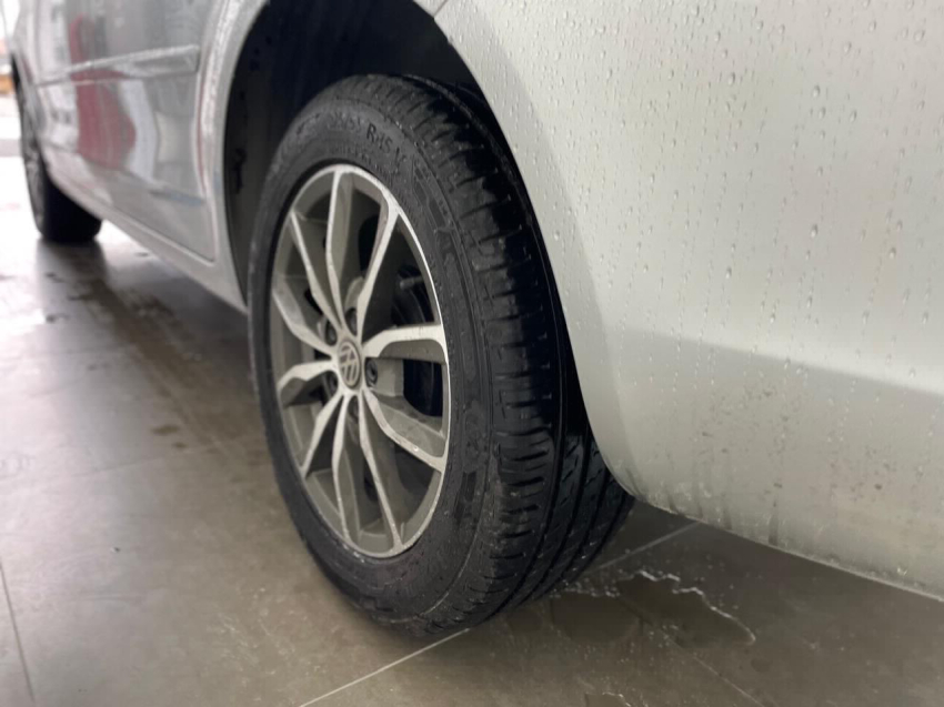 volkswagen polo sedan 1.6 mi 8v flex 4p automatizado automatico 2014