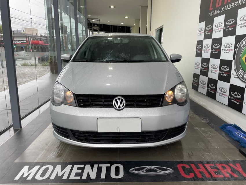 volkswagen polo sedan 1.6 mi 8v flex 4p automatizado automatico 2014