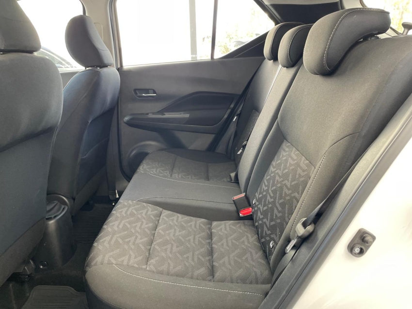 nissan kicks 1.6 16v flexstart sense xtronic flex 4p automatico 2024
