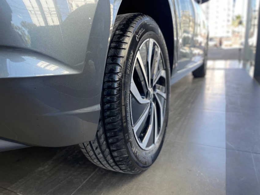 volkswagen polo 1.0 170 tsi highline automatico 1.7 flex 4p 2024