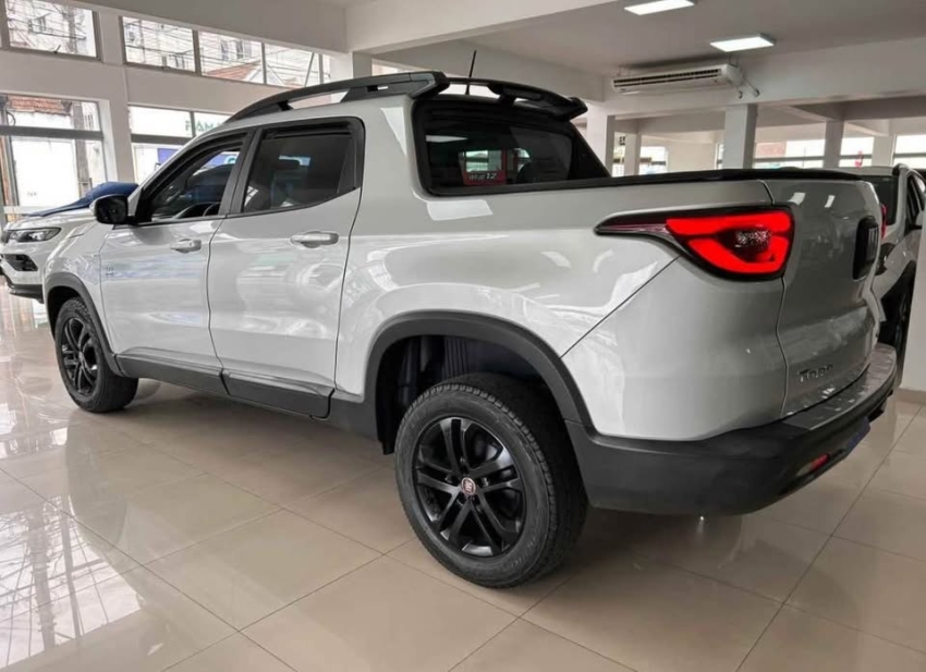 fiat toro 2.0 16v turbo diesel freedom 4wd at9 4p automatico 2019