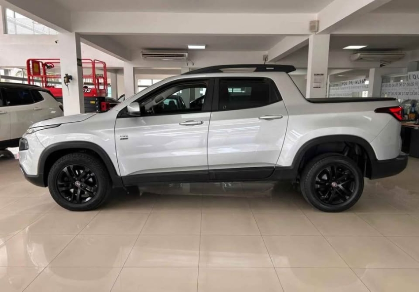 fiat toro 2.0 16v turbo diesel freedom 4wd at9 4p automatico 2019