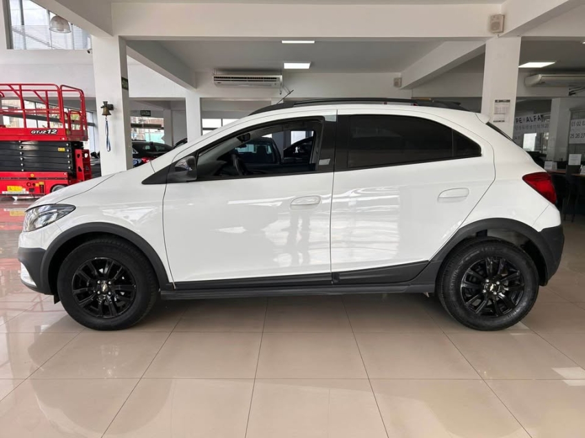 chevrolet onix 1.4 mpfi activ 8v flex 4p automatico 2019