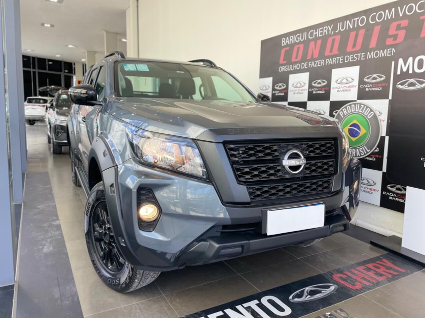 nissan frontier 2.3 16v turbo diesel attack cd 4x4 automatico 4p 2025