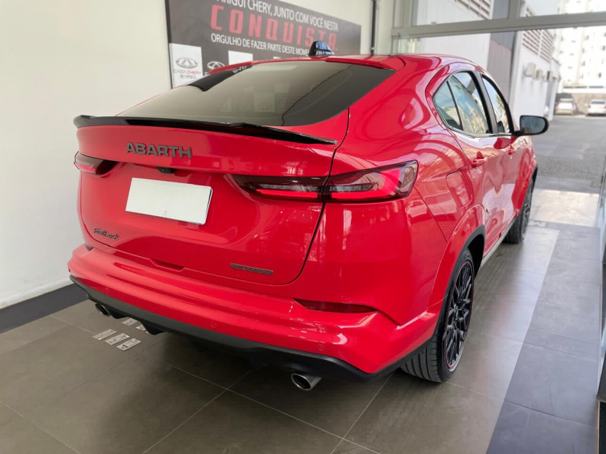 fiat fastback 1.3 turbo 270 flex abarth at6 4p automatico 2024