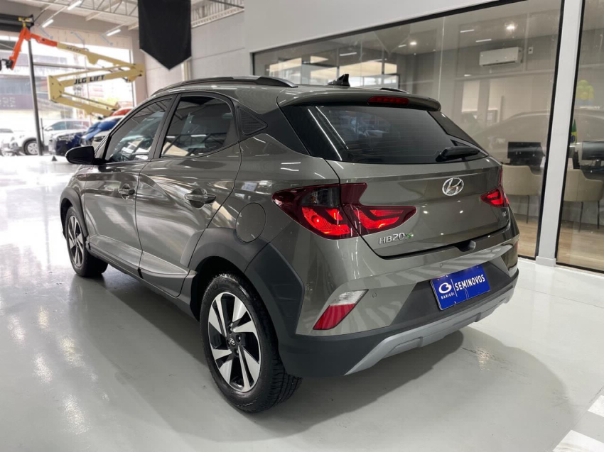 hyundai hb20x 1.6 16v flex evolution automatico 1.5 4p 2022