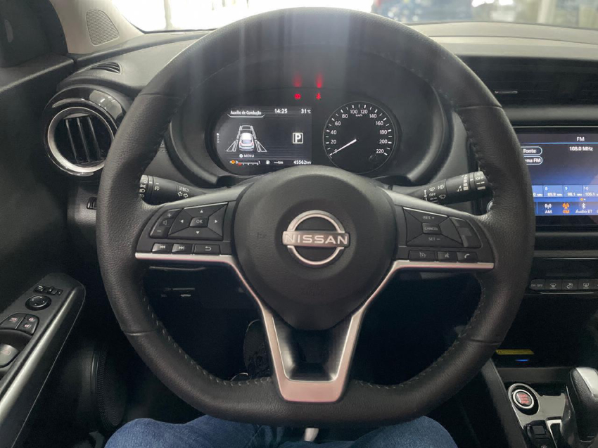 nissan kicks 1.6 16v flexstart exclusive xtronic flex 4p automatico 2024