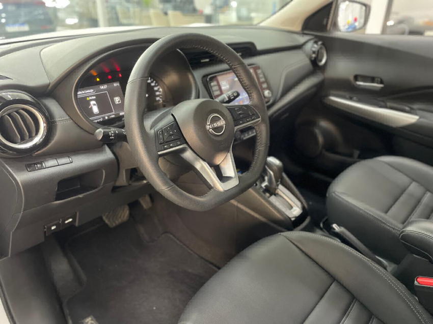 nissan kicks 1.6 16v flexstart exclusive xtronic flex 4p automatico 2024