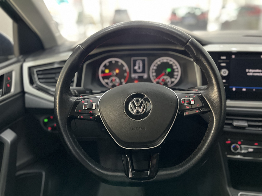 volkswagen polo 1.0 200 tsi highline automatico 9.9 flex 4p 201815