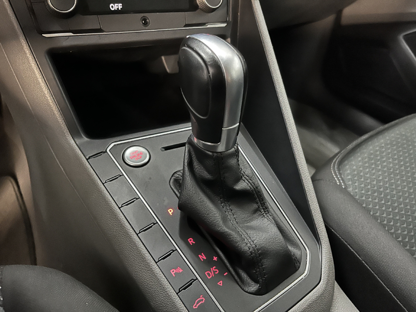 volkswagen polo 1.0 200 tsi highline automatico 9.9 flex 4p 201810