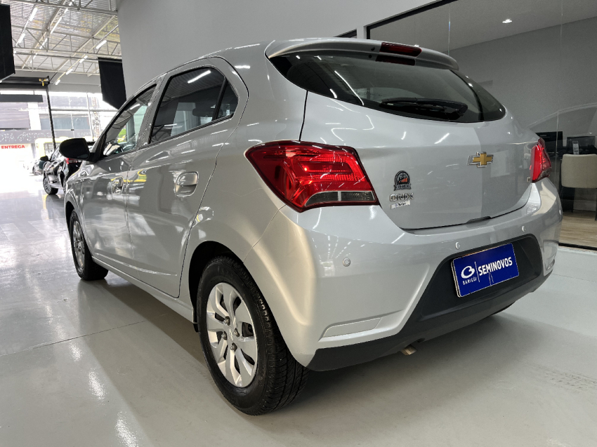 chevrolet onix 1.0 mpfi lt 8v flex 4p manual 9.9 20195