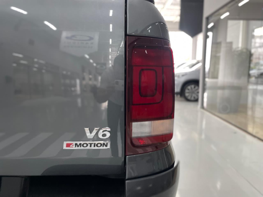 volkswagen amarok 3.0 v6 tdi diesel comfortline cd 4motion automatico 4p 20233