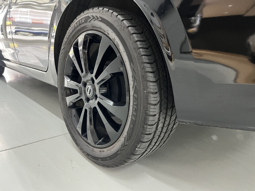 nissan versa 1.6 16v flex sr xtronic 4p automatico 20257