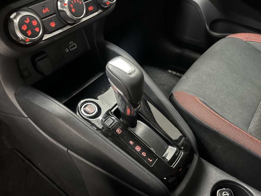 nissan versa 1.6 16v flex sr xtronic 4p automatico 202514