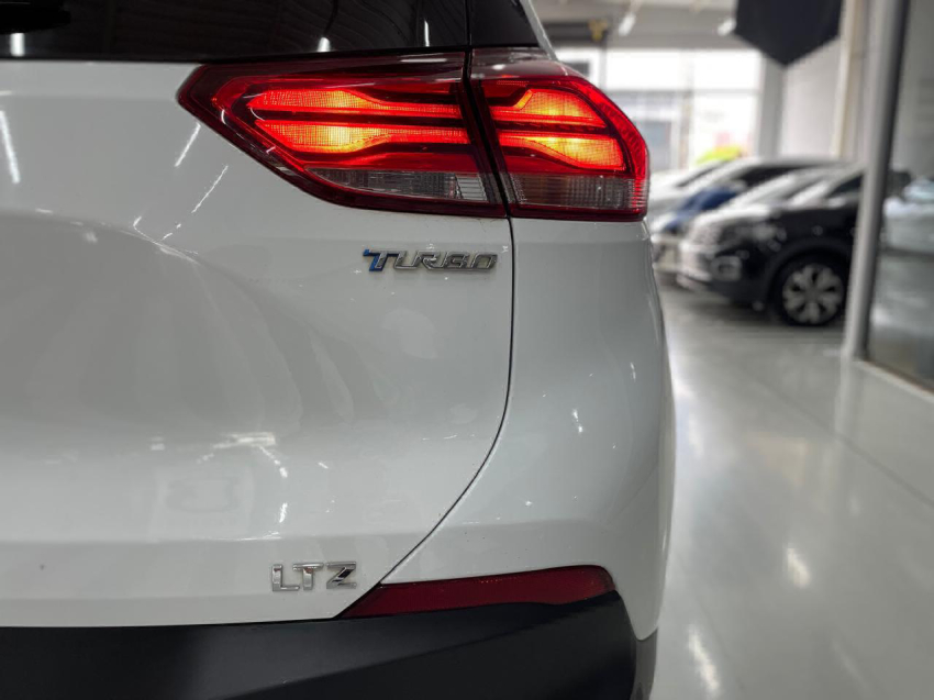 chevrolet tracker 1.0 turbo flex ltz automatico 4p 20224