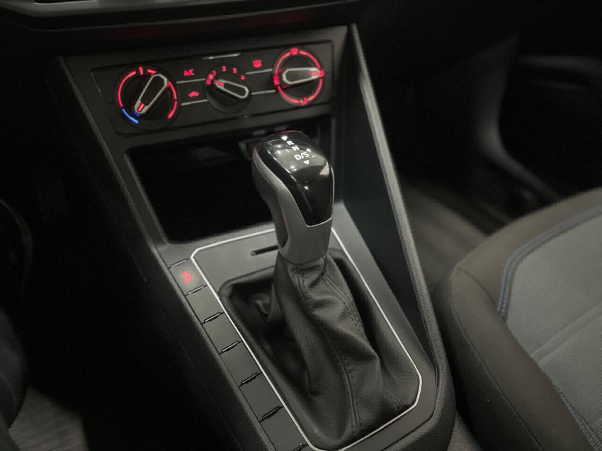 volkswagen nivus 1.0 200 tsi total flex comfortline automatico 4p 202311