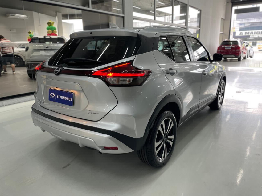 nissan kicks play 1.6 16v flexstart advance plus xtronic flex 4p automatico 20256