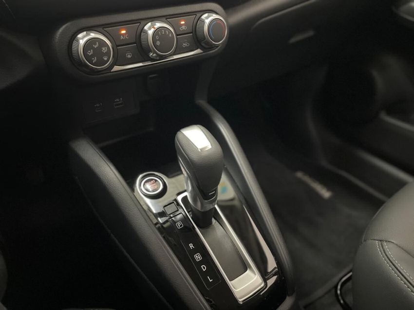 nissan kicks play 1.6 16v flexstart advance plus xtronic flex 4p automatico 202512