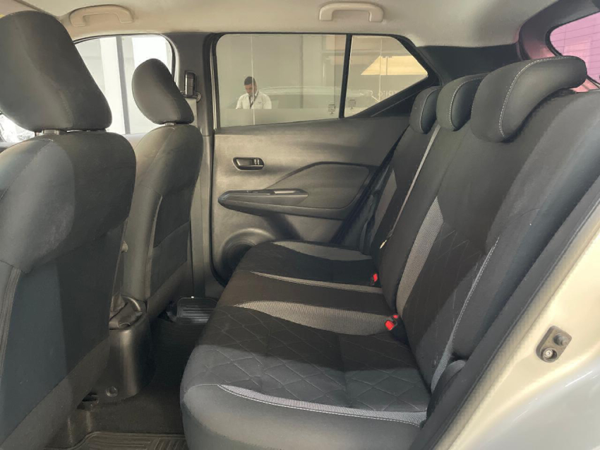 nissan kicks 1.6 16v flexstart s 4p xtronic flex automatico 20206