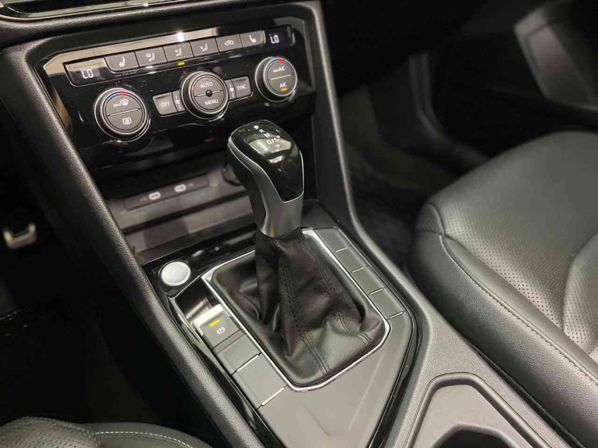 volkswagen taos 1.4 250 tsi total flex highline automatico 4p 202218