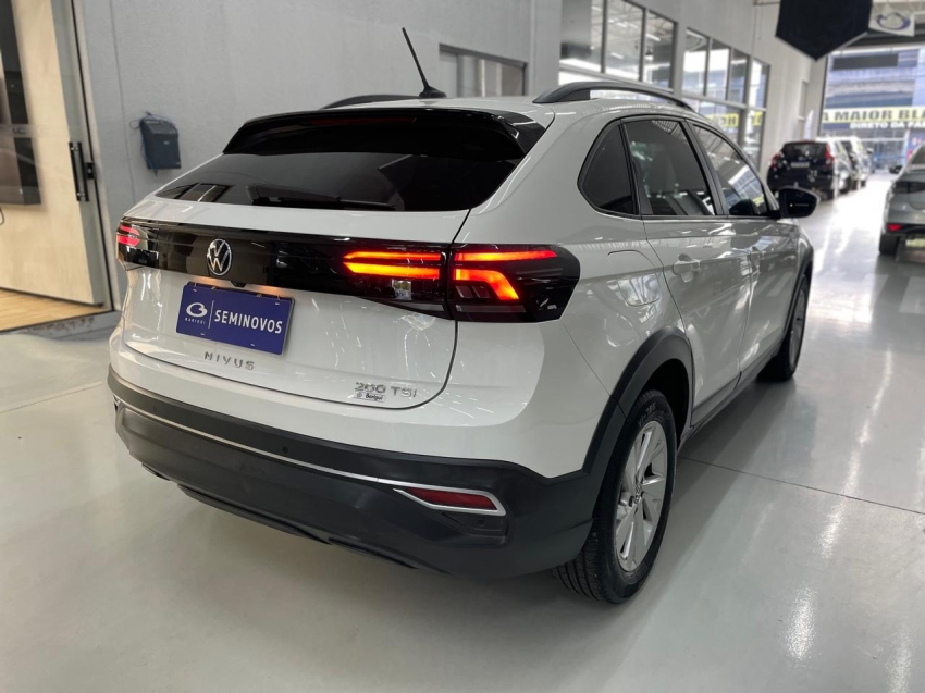 volkswagen nivus 1.0 200 tsi total flex comfortline automatico 4p 20213