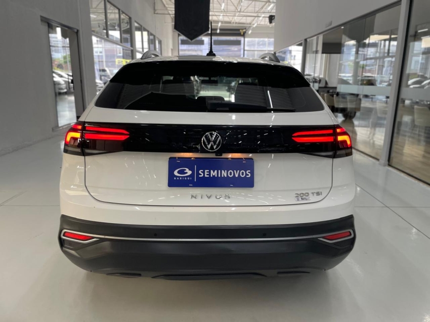 volkswagen nivus 1.0 200 tsi total flex comfortline automatico 4p 20215