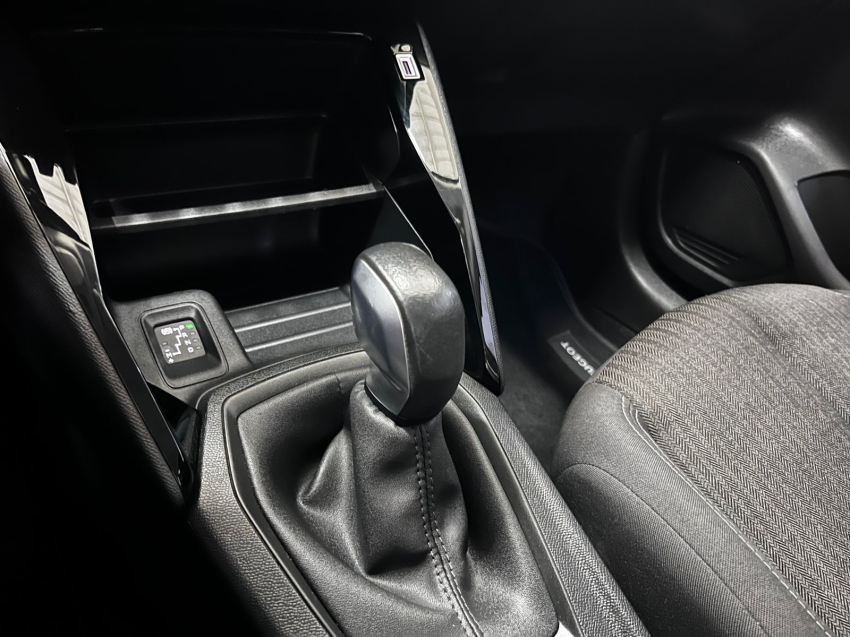 peugeot 208 1.6 16v flex active at6 4p automatico 20228