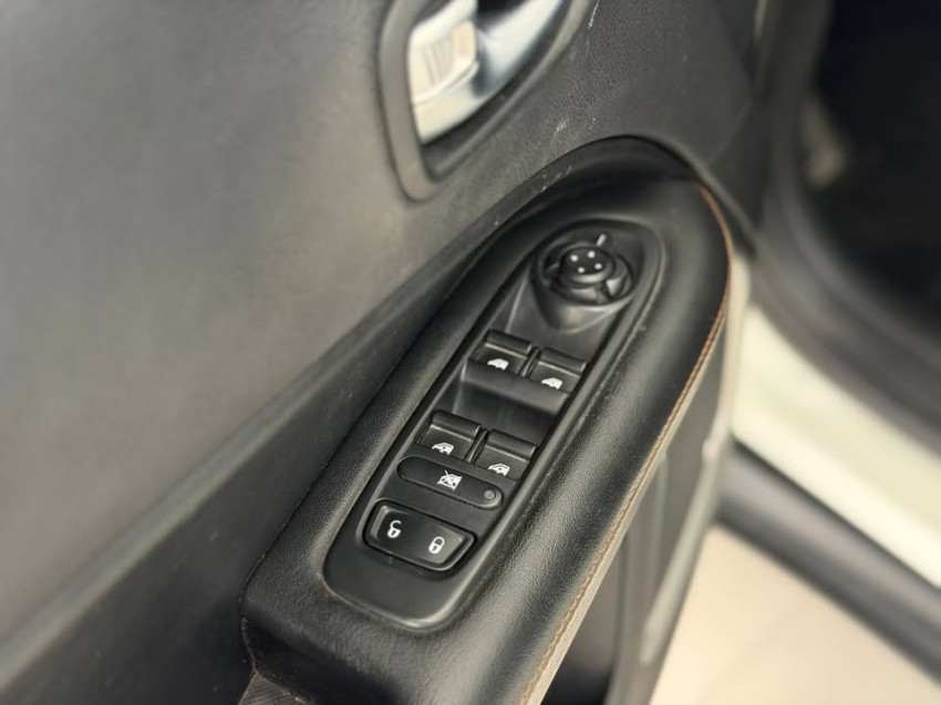 jeep compass 2.0 16v flex longitude automatico 4p 201713