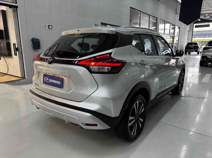 nissan kicks 1.6 16v flexstart exclusive xtronic flex 4p automatico 20233