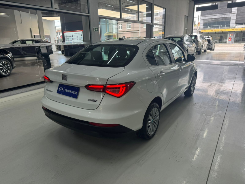 fiat cronos 1.3 firefly flex drive manual 4p 202511