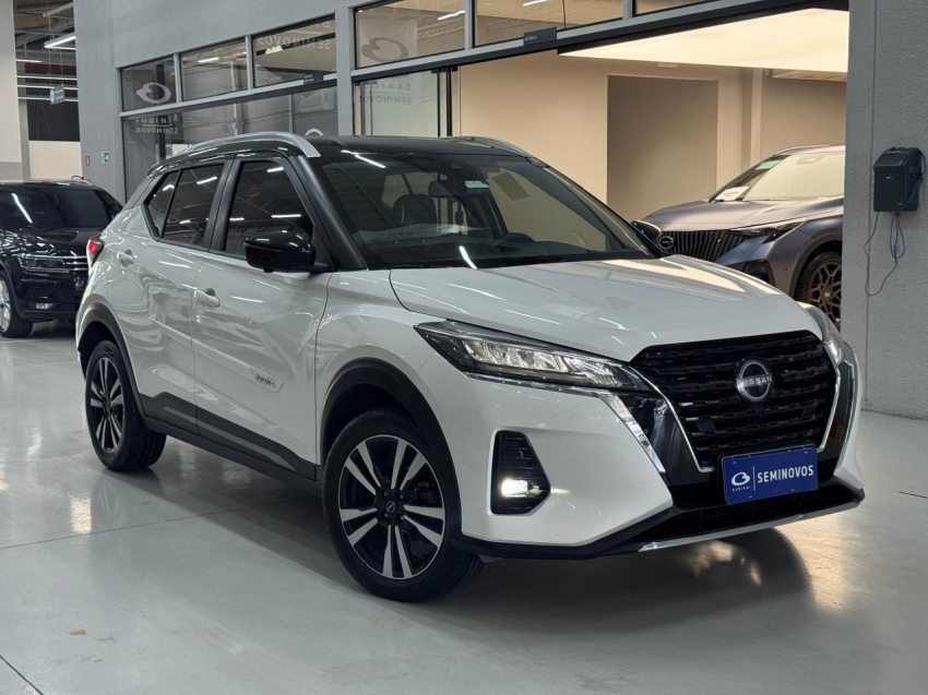 nissan kicks 1.6 16v flexstart exclusive xtronic flex 4p automatico 2024