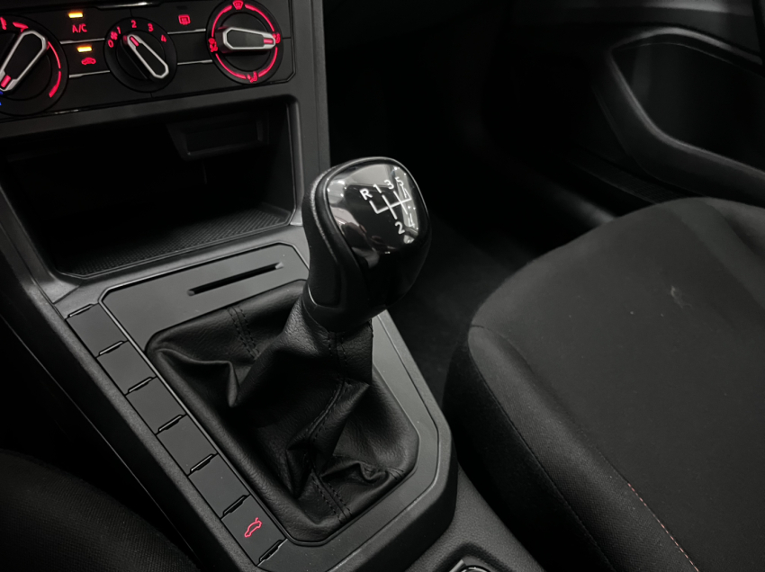 polo 1.0 mpi robust manual - test drive5