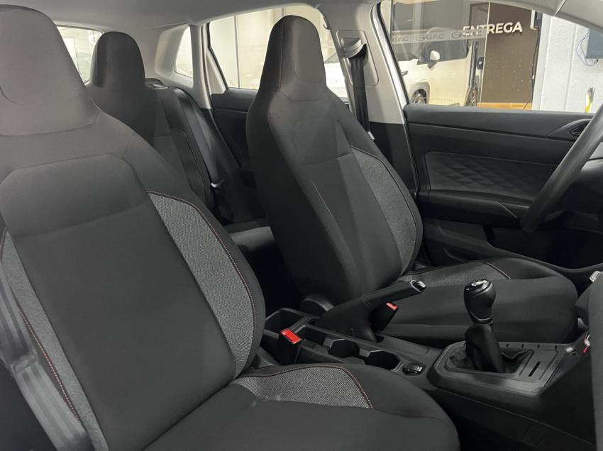 polo 1.0 mpi robust manual - test drive7