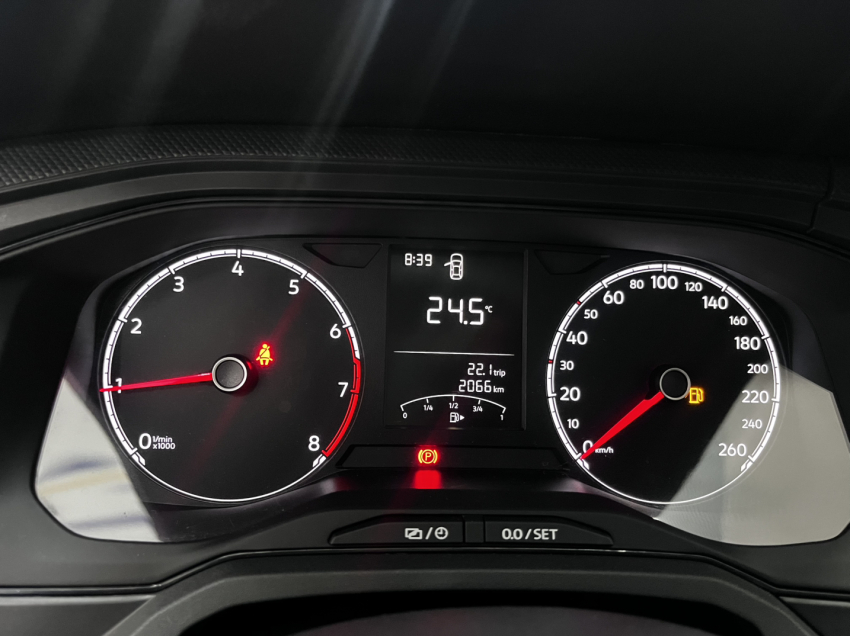 polo 1.0 mpi robust manual - test drive3