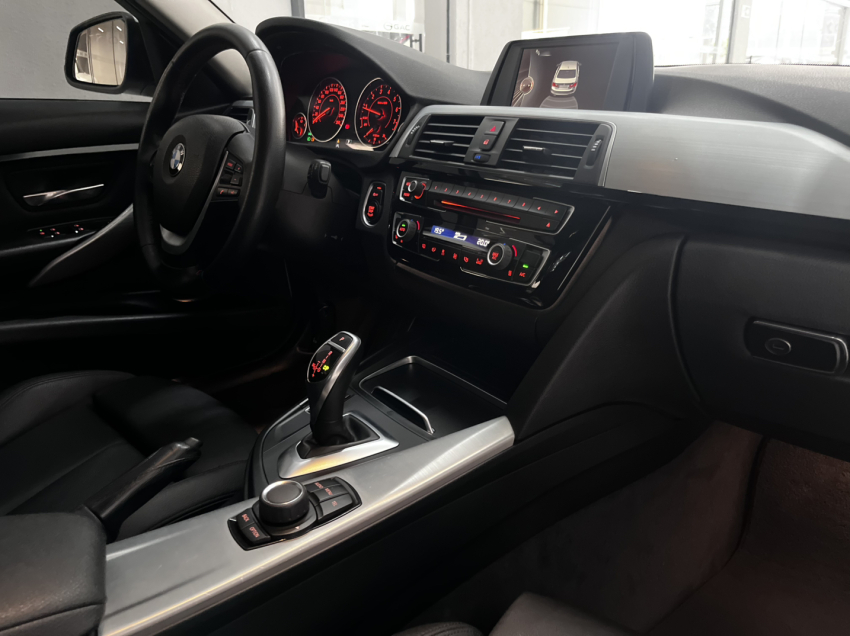 bmw 320i 2.0 sport 16v turbo active flex 4p automatico 201613