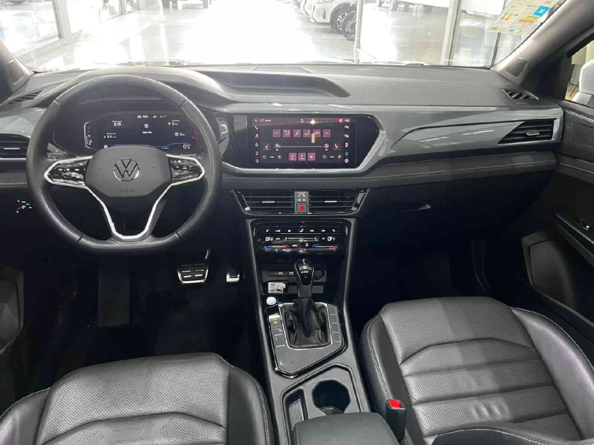 volkswagen taos 1.4 250 tsi total flex highline automatico 4p 202411