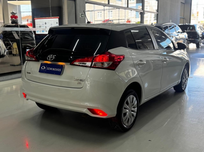 toyota yaris 1.3 16v flex xl multidrive 4p automatico 20204