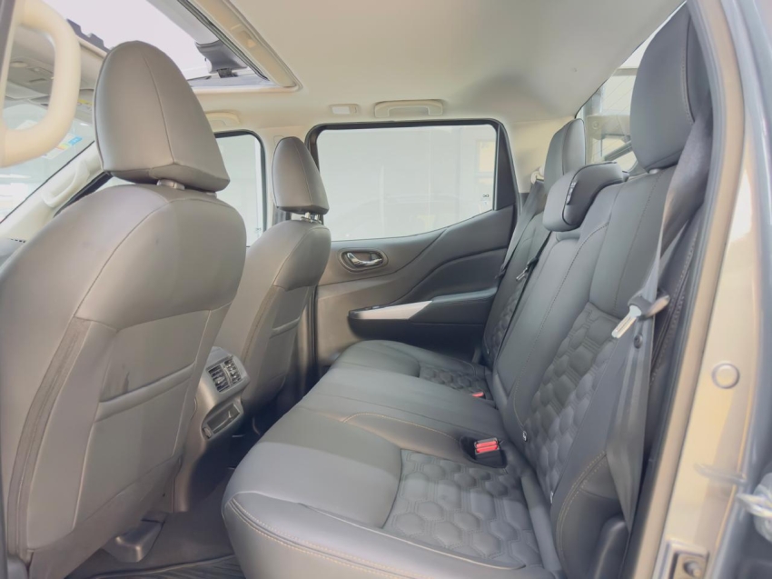 nissan frontier 2.3 16v turbo diesel platinum cd 4x4 automatico 4p 20259