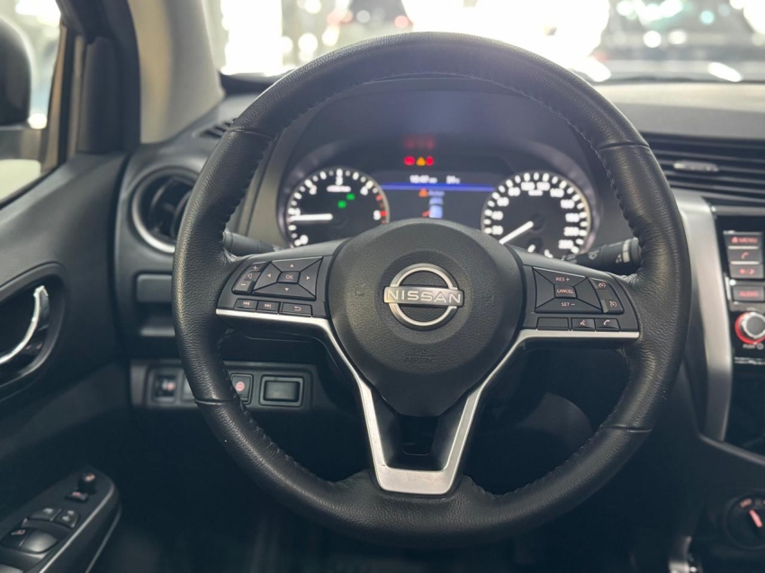 nissan frontier 2.3 16v turbo diesel platinum cd 4x4 automatico 4p 20254