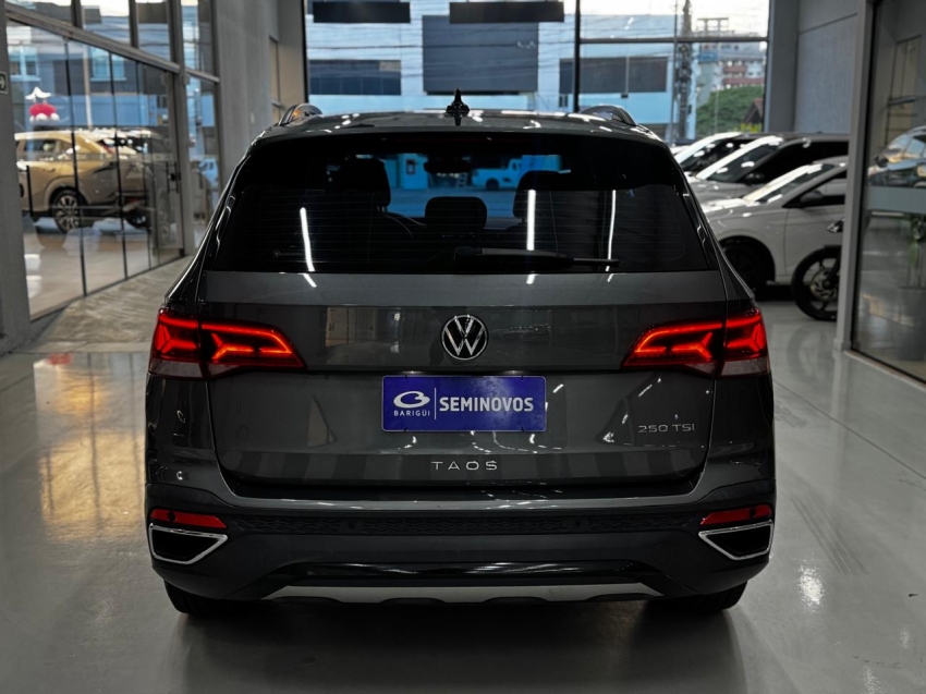 volkswagen taos 1.4 250 tsi total flex comfortline automatico 4p 202213