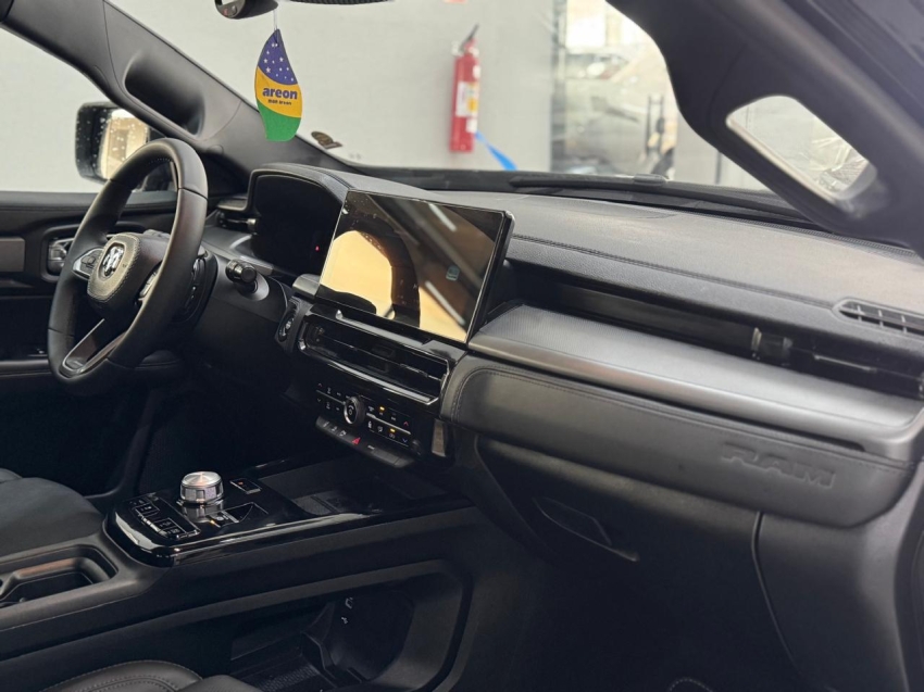 ram rampage 2.0 hurricane 4 turbo gasolina rebel 4x4 automatico 4p 202413