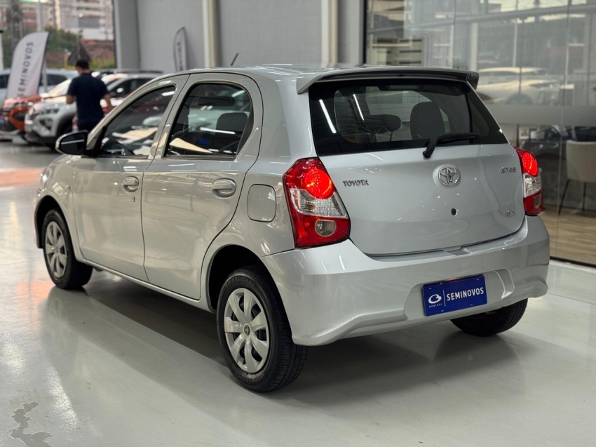 toyota etios 1.3 x 16v flex 4p automatico 201811