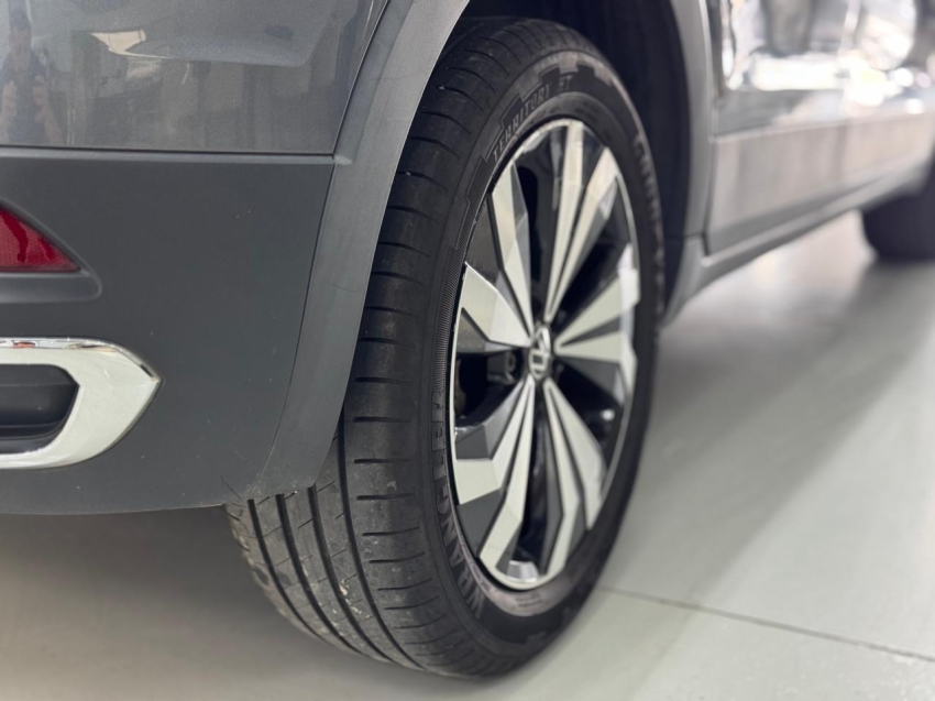 volkswagen t-cross 1.0 200 tsi total flex comfortline automatico 4p 202311