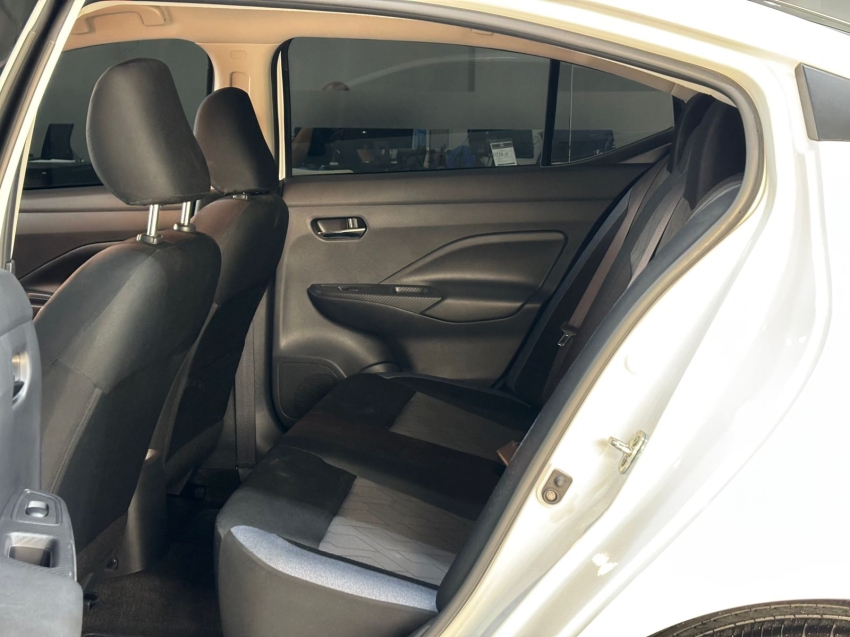 nissan versa 1.6 16v flex sense xtronic 4p automatico 202510