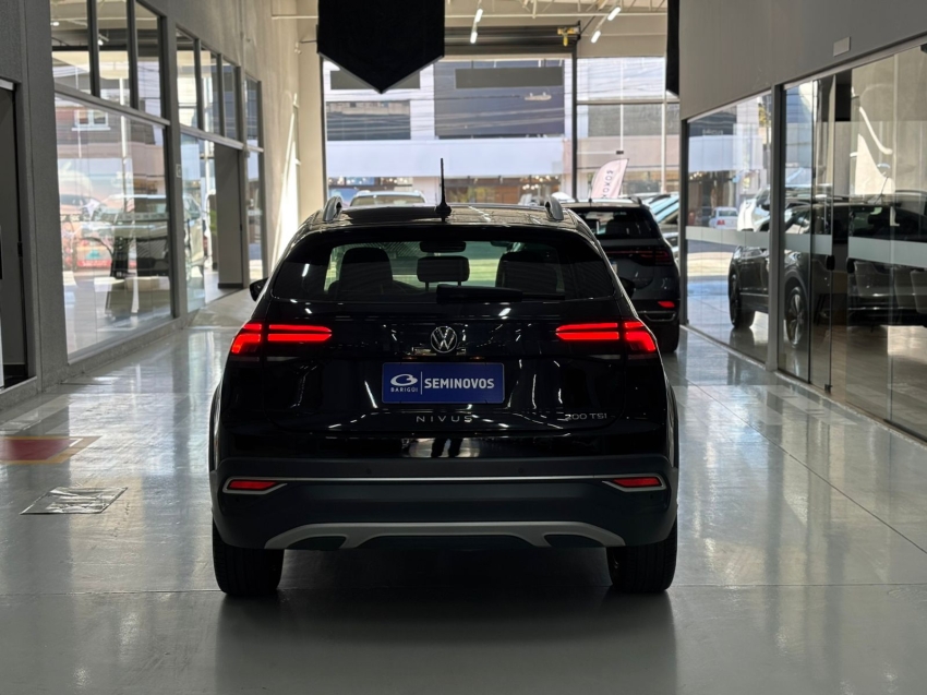 volkswagen nivus 1.0 200 tsi total flex highline automatico 4p 202319