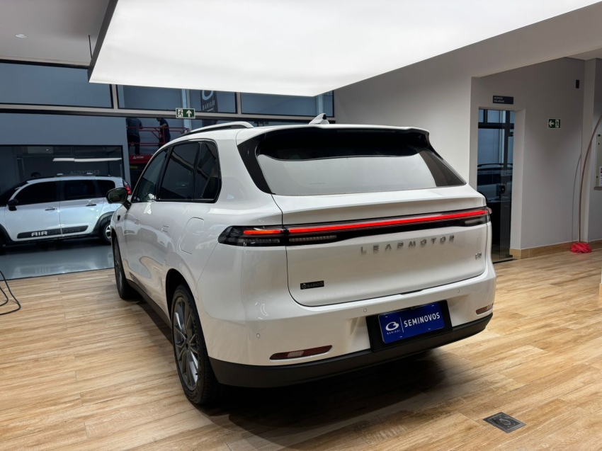 leapmotor c10 ultra hibrido reev 2.1 4p automatico 202615