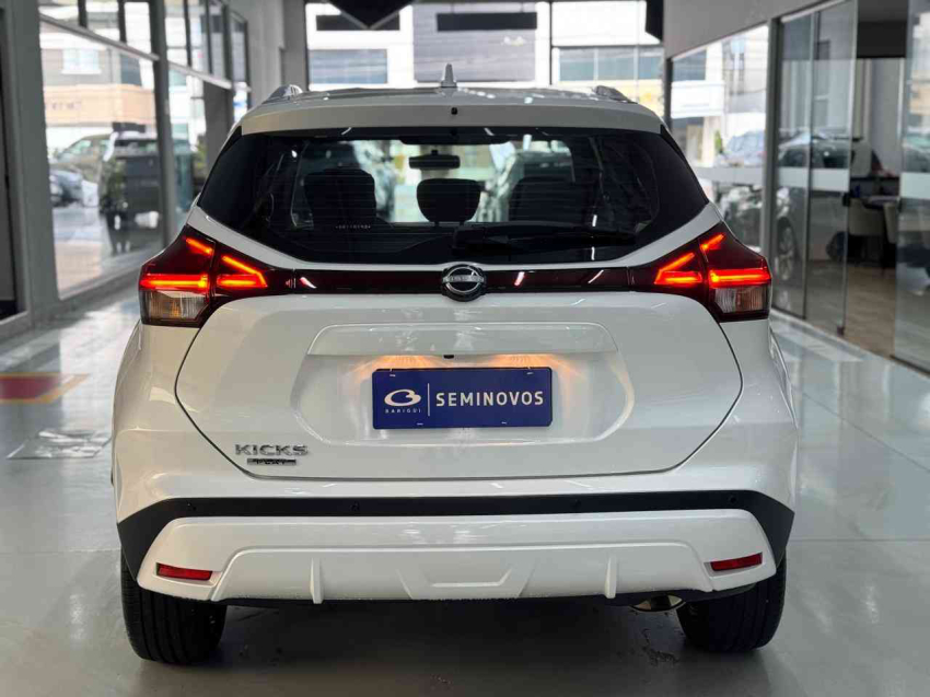 nissan kicks play 1.6 16v flexstart sense xtronic flex 4p automatico 20252