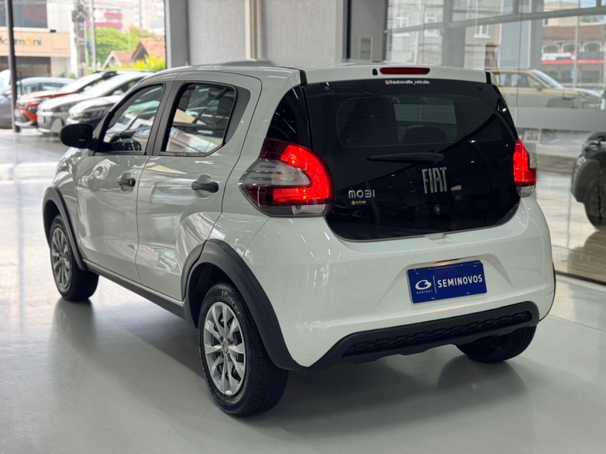 fiat mobi 1.0 evo flex like. manual 4p 202311