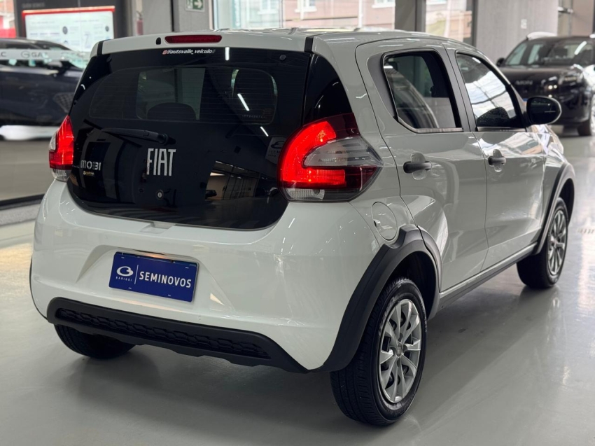 fiat mobi 1.0 evo flex like. manual 4p 202313