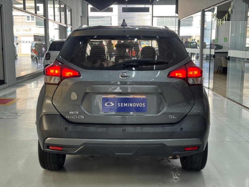 nissan kicks 1.6 16v flexstart rio 2016 4p xtronic flex automatico 201713
